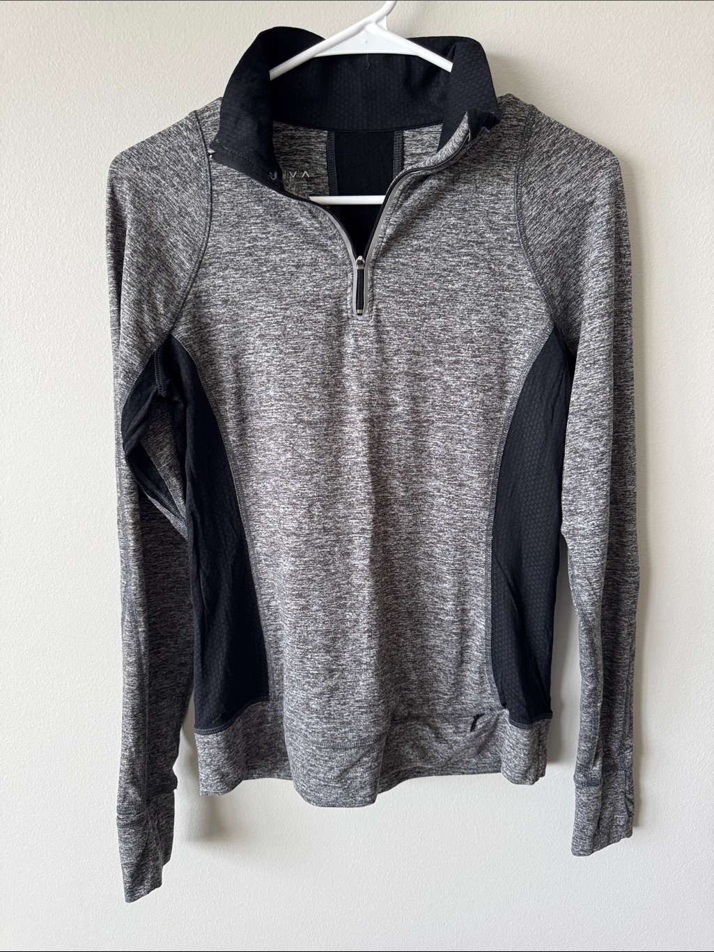 Women's Gray Heather Quarter-Zip Performance Pullover